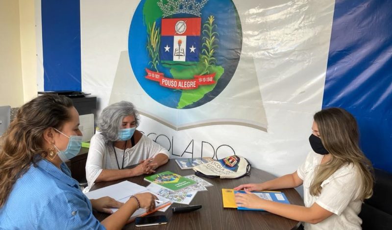 Escola do Legislativo  de Extrema e Pouso Alegre criam parcerias para o desenvolvimento social