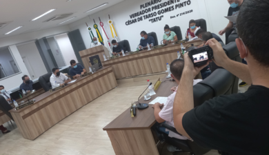 Legislativo realiza a 8ª Reunião Ordinária