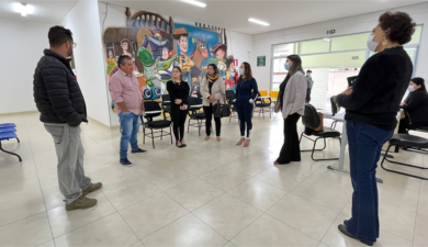 Mesa diretora visita a maior creche de Extrema que fica na Vila Rica