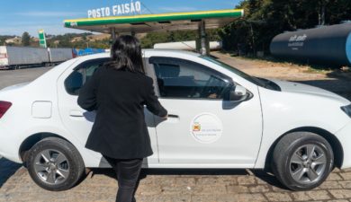 Procon Câmara notifica postos de combustíveis sobre redução no valor da gasolina nas bombas