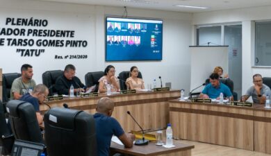 Reunião Extraordinária é realizada nesta segunda-feira (24)  ￼