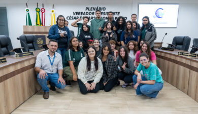 PARLAMENTO JOVEM APRESENTA PALESTRA “ESCOLARIDADE E QUALIFICAÇÃO PROFISSIONAL”