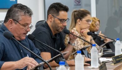 <strong>HABITAÇÃO E LAZER FORAM DEBATIDOS PELA CÂMARA DURANTE A 10ª SESSÃO ORDINÁRIA</strong>